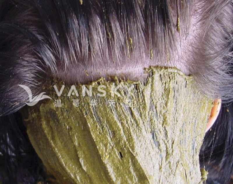 260327094938_Henna paste on white hair.jpg